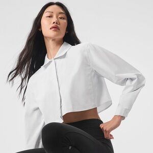 NWT alo cropped take me out button up